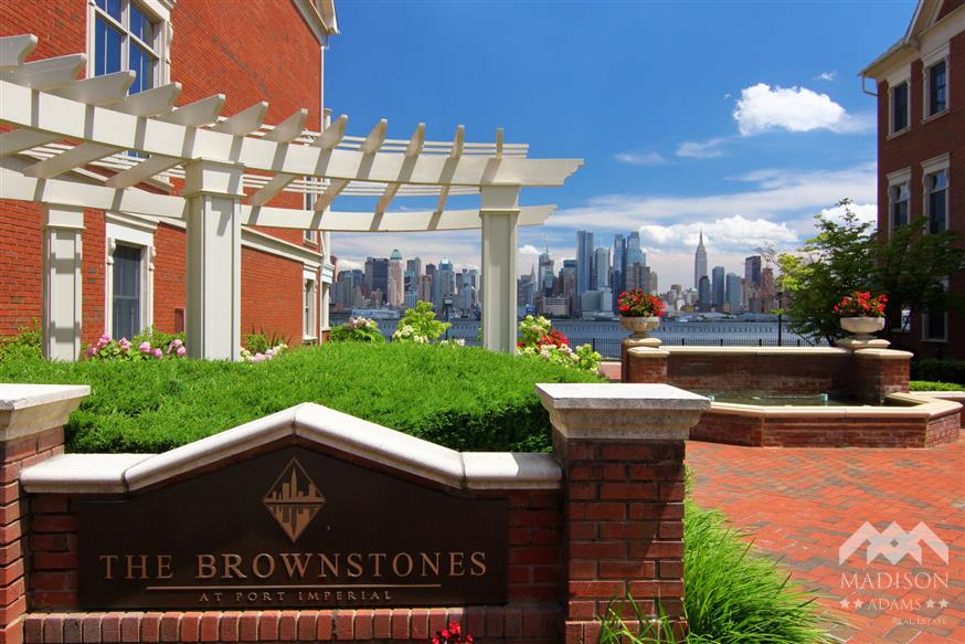 The Brownstones At Port Imperial